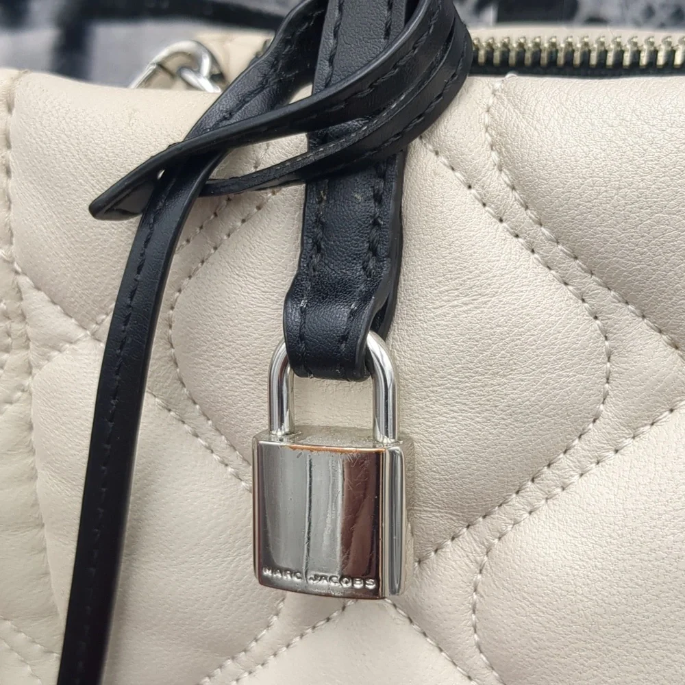 Marc Jacobs Mini Quilted Bag - Picture 3 of 16